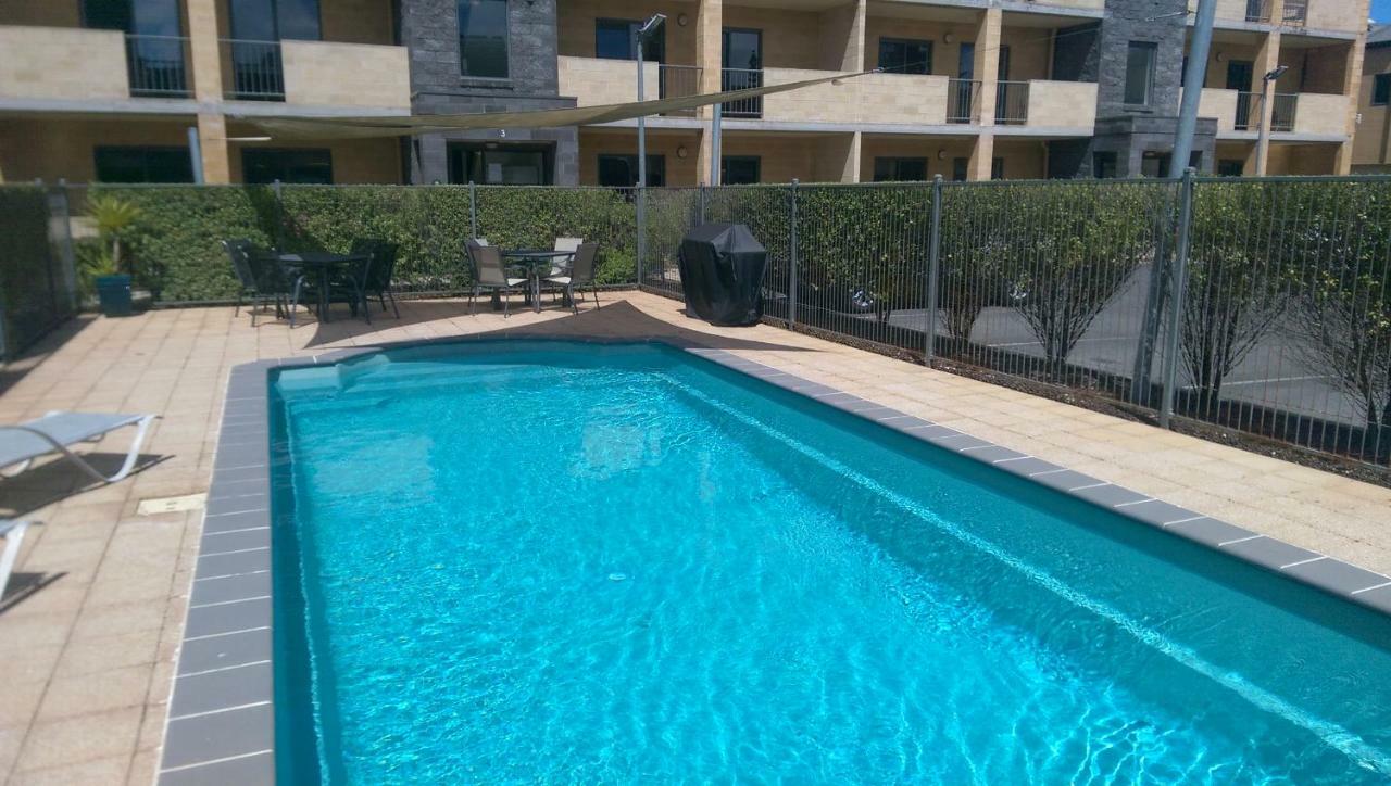 22 Gillies Street Apartments วอร์นามบูล ภายนอก รูปภาพ